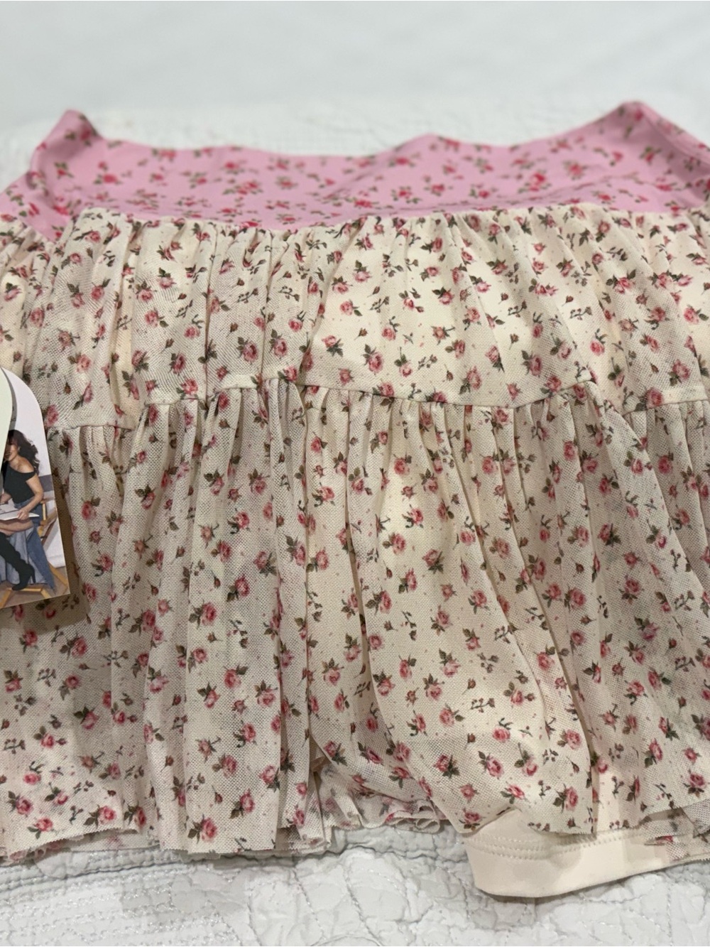 NWT BLOGILATES Floral Tiered Skort with Pink V-Waist Small - Picture 6 of 6
